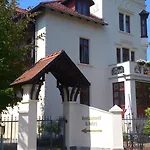 Am Kurpark Отель 4*