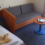 Отель Am Kurpark Шёнебек