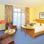 Отель Am Kurpark Шёнебек