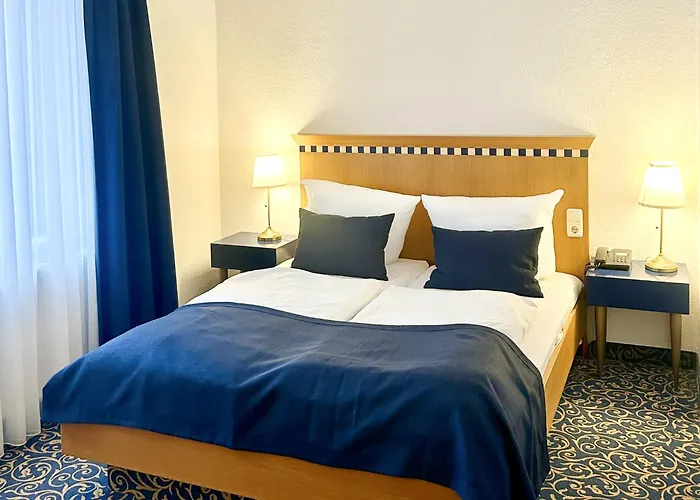 فندق Am Kurpark 4*