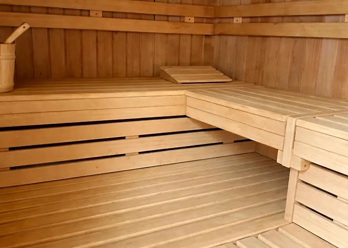 Am Kurpark فندق Schönebeck